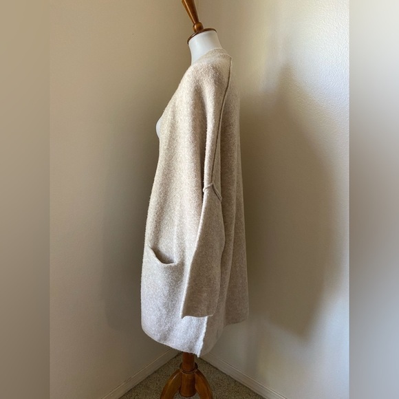 ATM Women’s Wool Blend Open Cardigan Light Beige Size M Long Front Pockets - Picture 3 of 7